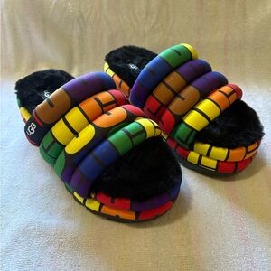 UGG: Pride Maxi Slides
